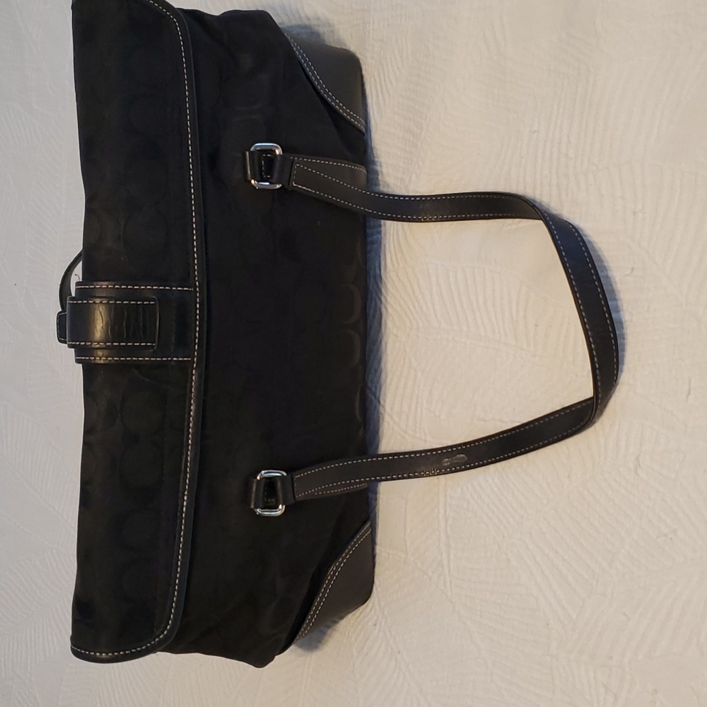 Black Coach purse - Picture 3 of 4